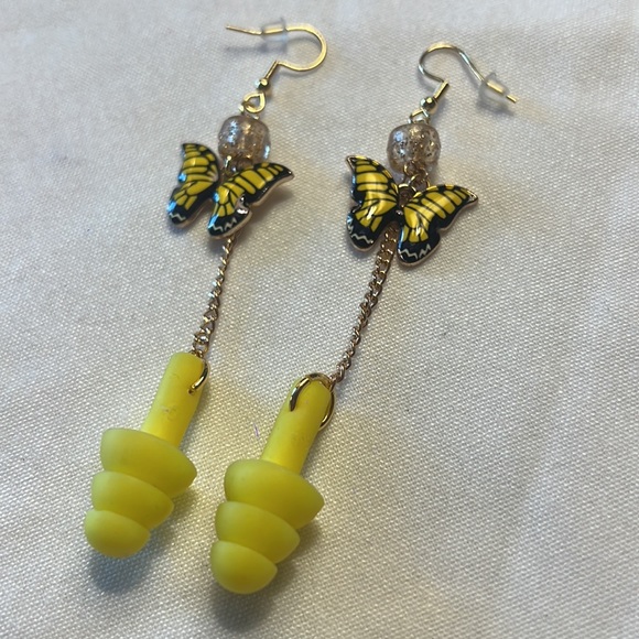 Earplug Earrings - Picture 2 of 3